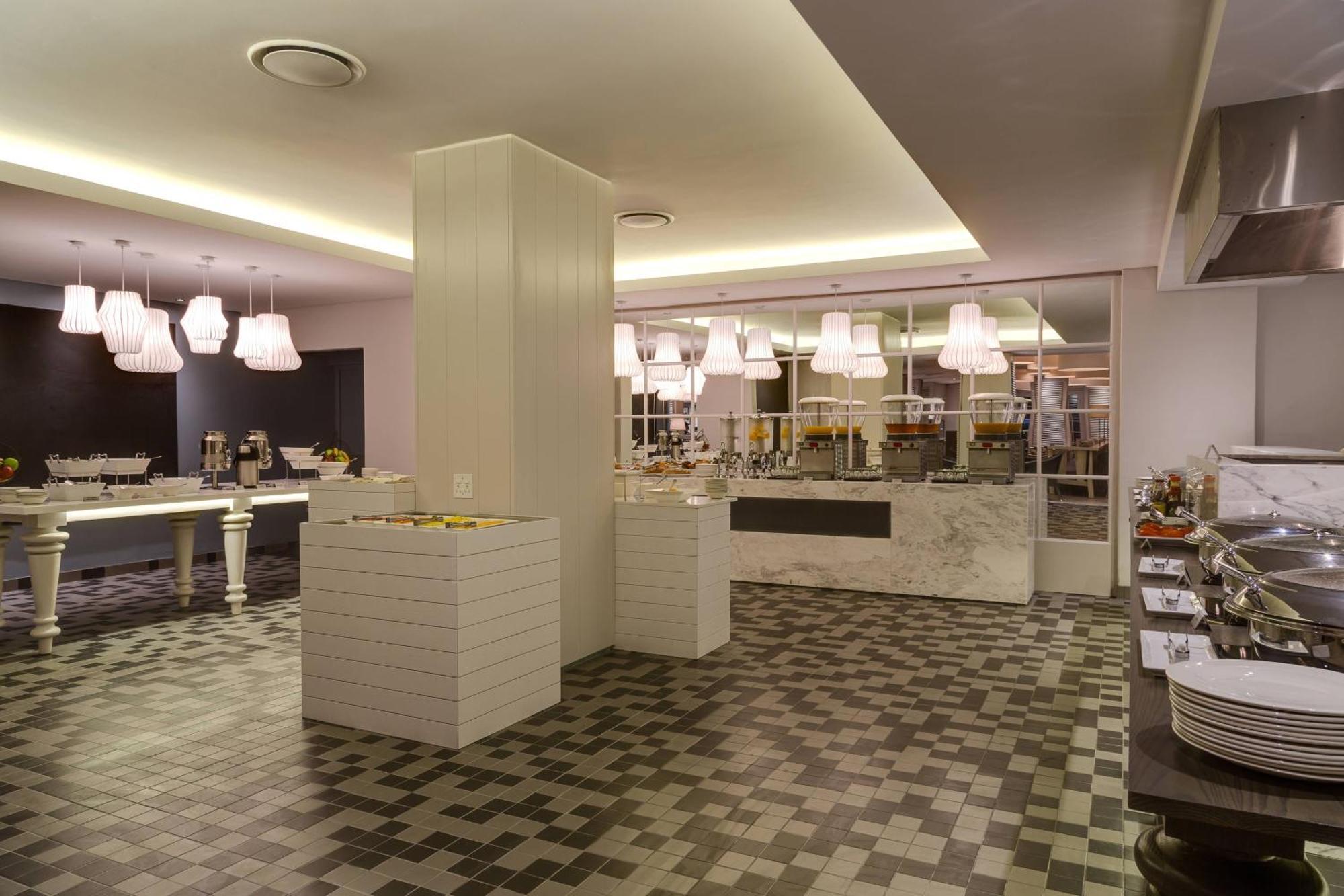Protea Hotel By Marriott Cape Town Sea Point Exterior foto